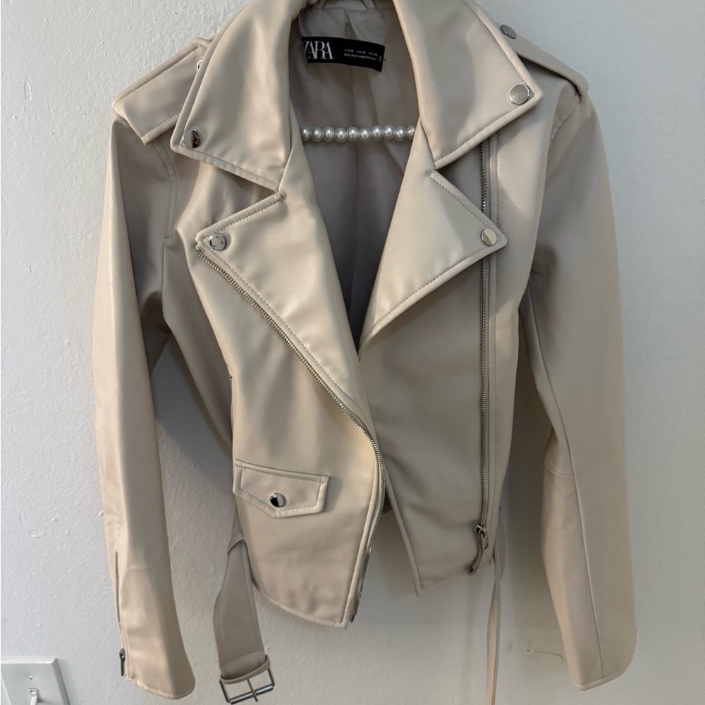 Zara Pleather Cream Motorcycle Jacket Size M